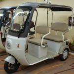 Hongxun (鸿迅) Covered Passenger Tuk-Tuk / Canopy Trike